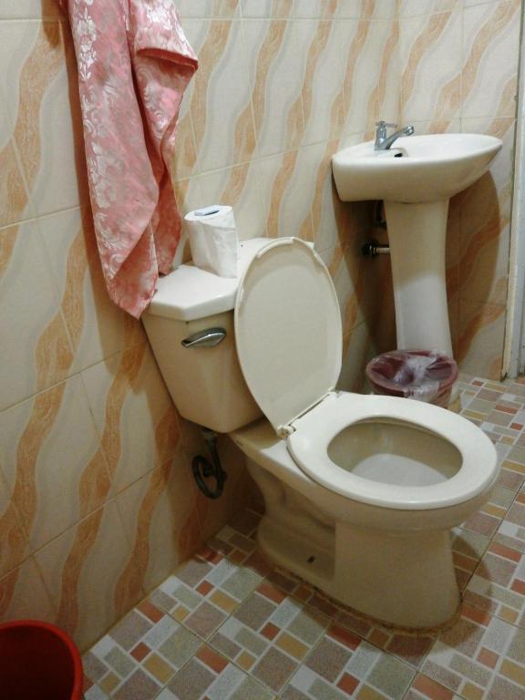 Alliyah'S Beach Resort Balabag  Room photo