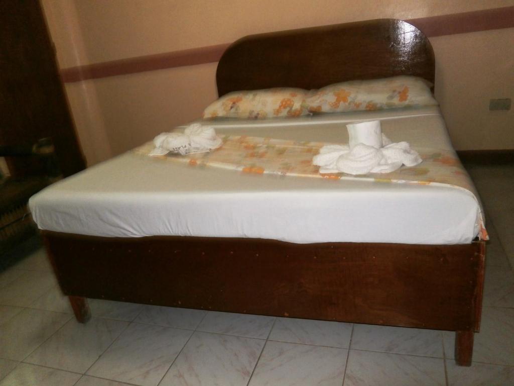 Alliyah'S Beach Resort Balabag  Room photo